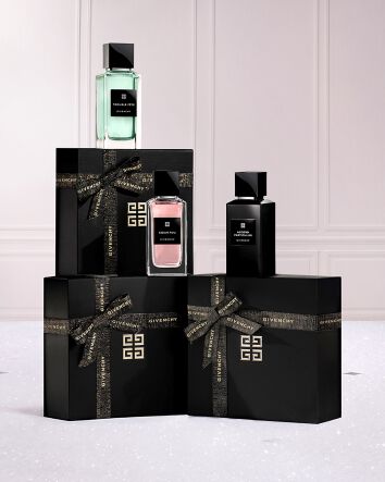 新品　GIVENCHY ホリデーラディアンスセット　ショッパー付き ジバンシイ｜ホリデーコレクション｜